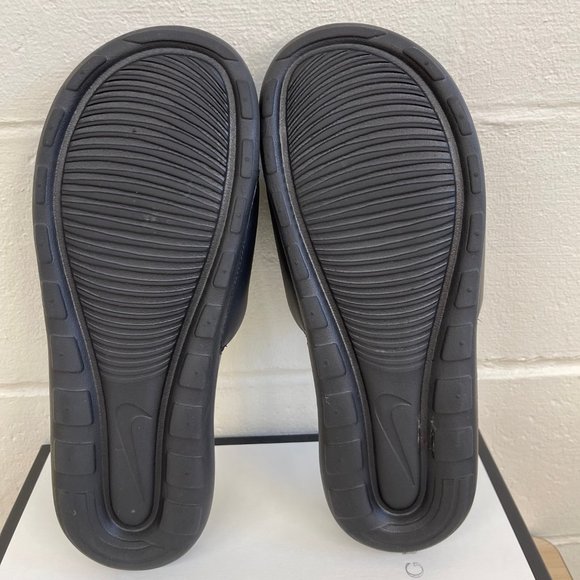 Nike Victori One Slides Black Mens Slip On Size 14 / CN9675-003 - Picture 3 of 3